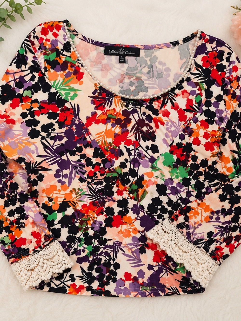 Future Contessa Floral Boho Top Lace Cuff Pearl Neckline Large